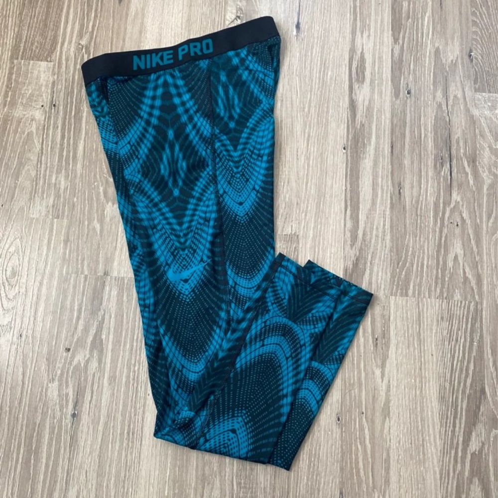 Womens Nike pro leggings/S